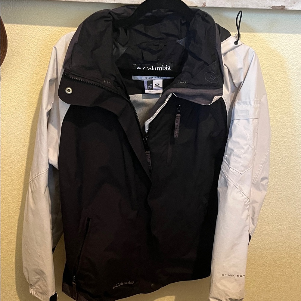 Columbia Women's Black Ski Jacket